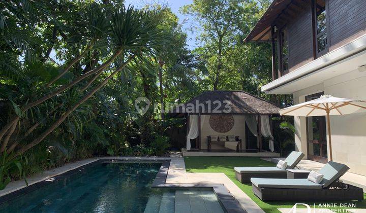 Freehold 5 Bedroom Villa In The Center Of Oberoi Seminyak  2