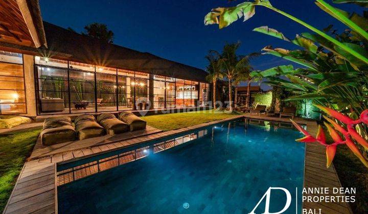 Leasehold Modern Industrial Style One Level Villa In Canggu 2