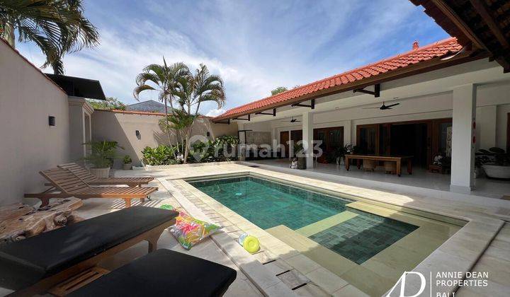 Leasehold Rustic Design 3 bedroom Villa In Seminyak  2