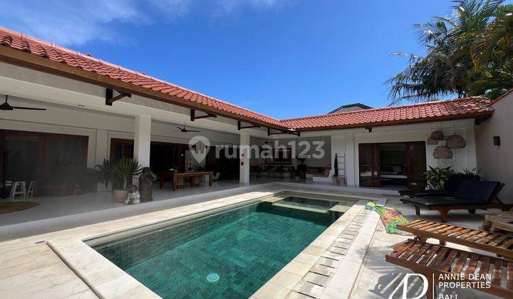 Leasehold Rustic Design 3 bedroom Villa In Seminyak  1