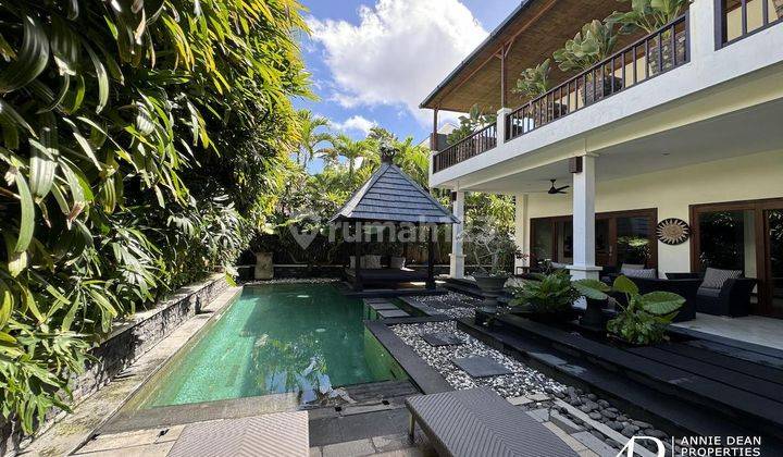 Freehold Villa Step Away From The Beach In Seminyak 1