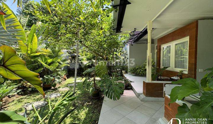 Leasehold Villa In Sanur Just A Step Away From The Beach 2