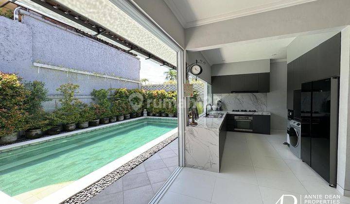 LEASEHOLD SINGLE-LEVEL FAMILY HOME ON THE BEACH SIDE OF SANUR 1