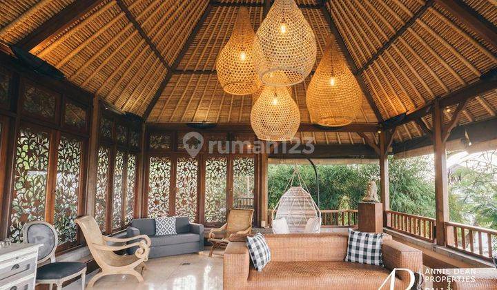 Freehold 3 BEDROOM Villa Tropical Design In Gwk Jimbaran 2