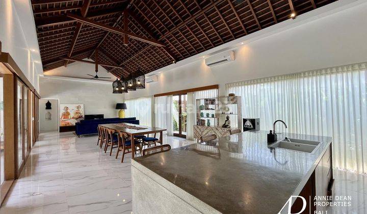 Freehold Single Level 4 BEDROOM Villa In Canggu 2