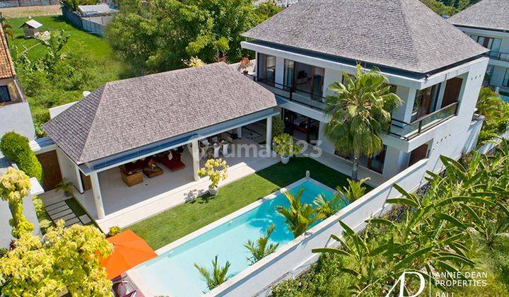 FREEHOLD VILLA IN THE COMPLEX NEAR FROM ECHO BEACH CANGGU 1