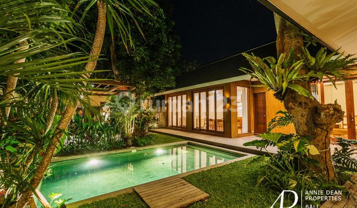 LEASEHOLD 3-BED VILLA ON THE BEACHSIDE OF SANUR - PRIME LOCATION LEASEHOLD 3-BED VILLA ON THE BEACHSIDE OF SANUR - PRIME LOCATION