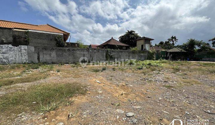 Freehold Land In Seminyak Rare For Sale 5 Are Or 2.5 Are  1