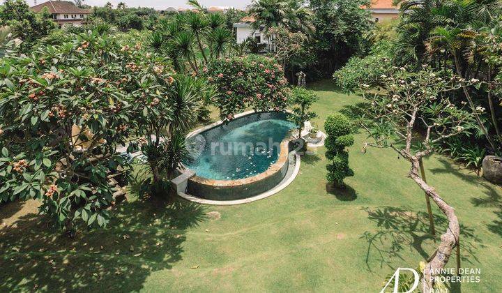  Yearly Rental 4 BED In Batu Mejan Near Echo Beach Canggu 1