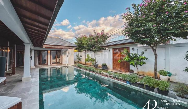 Sewa 3-Kamar Vila Di Kawasan Utama Canggu
