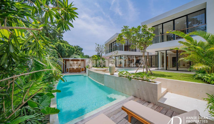 Freehold | Elegant Modern Villa In Umalas Freehold | Elegant Modern Villa In Umalas