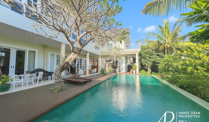 FREEHOLD | EUROPEAN-STYLE LUXURY VILLA IN UMALAS