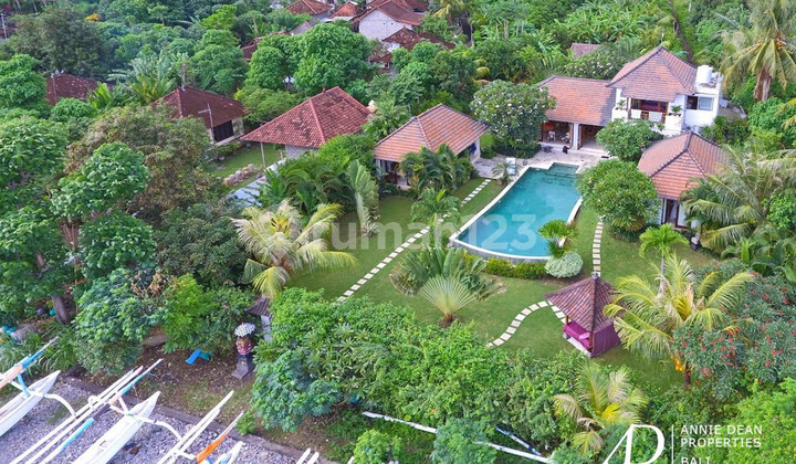 Freehold | Rare Beachfront Villa In Amed - Karang Asem