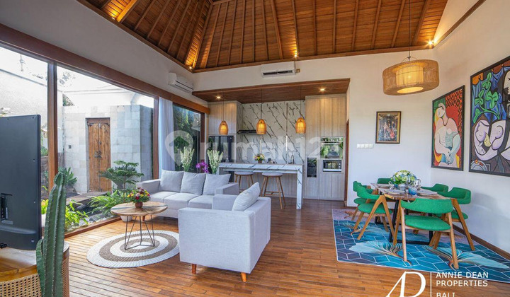 Leasehold | Modern 2-Bedrooms Villa In Central Seminyak
