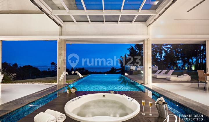 Villa Mewah Hak Milik dengan Pesona Artistik di Keramas yang Damai