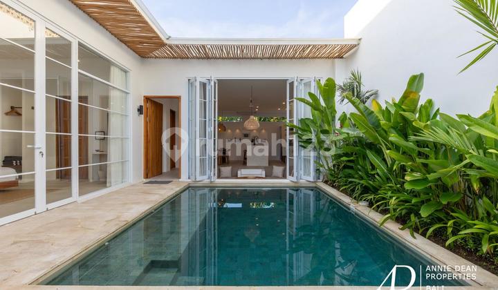 LEASEHOLD MEDITERRANEAN VILLA WITH ROOFTOP SUNSET VIEWS IN BALANGAN