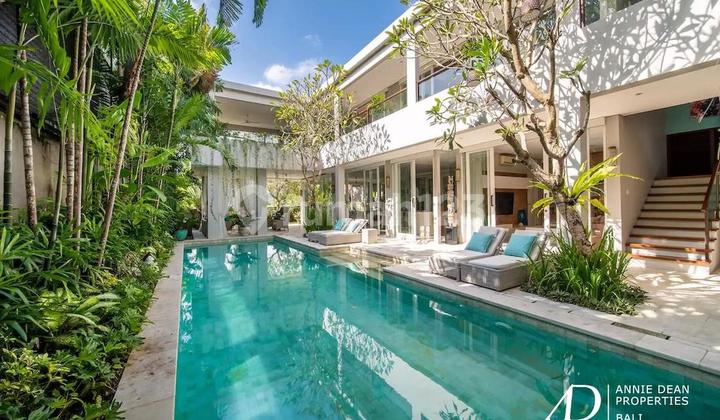 LEASEHOLD 4-VILLA COMPLEX 16 BEDROOMS, WALKING DISTANCE TO THE BEACH IN BERAWA LEASEHOLD 4-VILLA COMPLEX 16 BEDROOMS, WALKING DISTANCE TO THE BEACH IN BERAWA