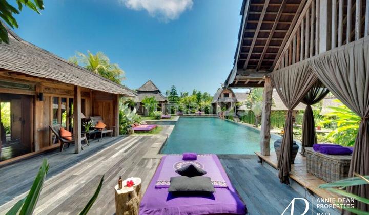 SEWA HAK PAKAI RUMAH JOGLO 5 KAMAR TIDUR DI BERAWA, CANGGU SEWA HAK PAKAI RUMAH JOGLO 5 KAMAR TIDUR DI BERAWA, CANGGU