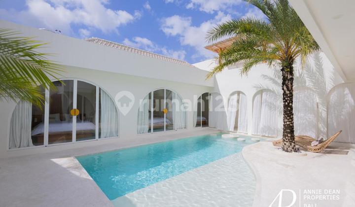Leasehold | Modern 3-Bedroom Villa In Padonan Canggu Leasehold | Modern 3-Bedroom Villa In Padonan Canggu