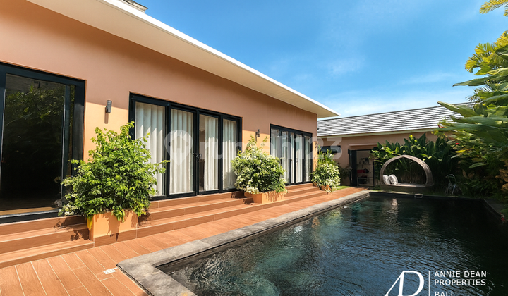 Leasehold | 3-Bedroom Beachside Villa In Sanur Leasehold | 3-Bedroom Beachside Villa In Sanur