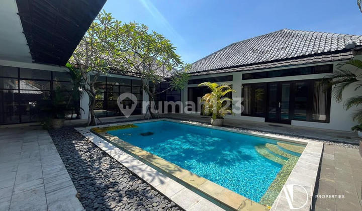 Yearly / Monthly Rental | 3-Bedroom Villa In Prime Seminyak Yearly / Monthly Rental | 3-Bedroom Villa In Prime Seminyak