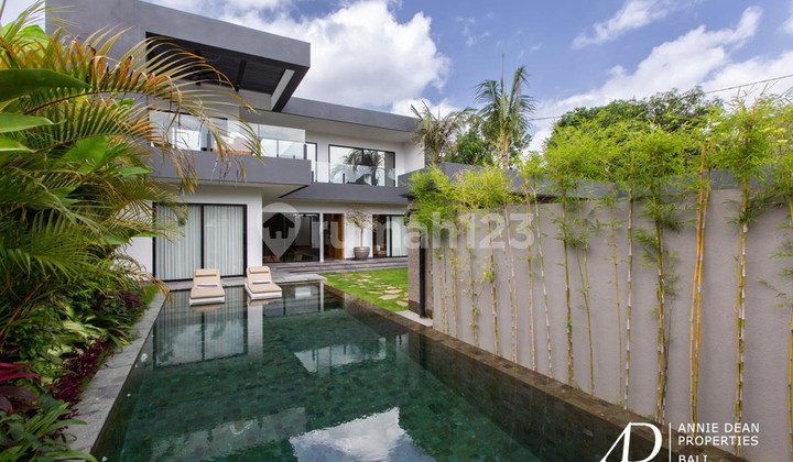 Leasehold | Modern 4-Bedroom Villa With Private Pool In Peaceful Buduk, North-Canggu