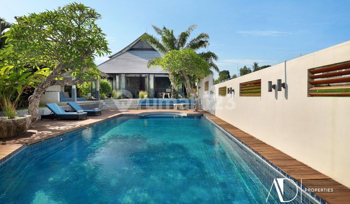 Freehold | 4-Bedroom Villa In Private Complex - Umalas, Bali