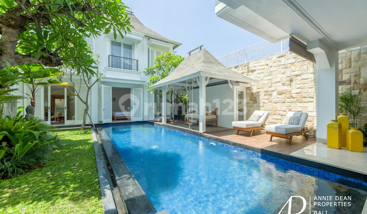 Freehold Colonial-Style Villa Close To The Beach In Berawa