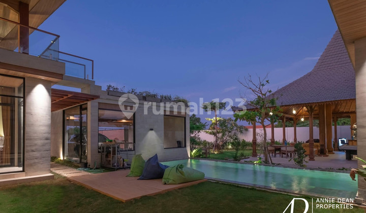 FREEHOLD | JOGLO-STYLE VILLA WITH MODERN ARCHITECTURE IN SANUR