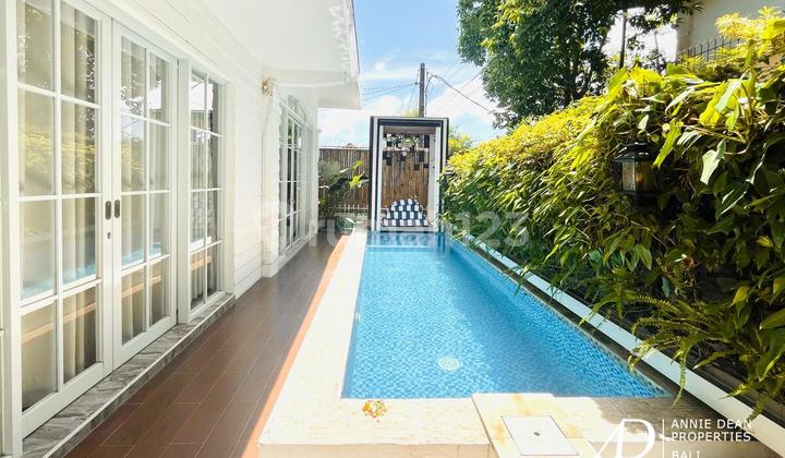 LEASEHOLD | COLONIAL STYLE 3-BED VILLA IN CANGGU