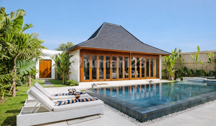 Freehold | Modern Joglo & Contemporary Style Villa In Kerobokan
