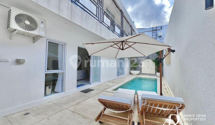 FREEHOLD | MODERN 3-BEDROOM VILLA IN KEROBOKAN NEAR CANGGU FREEHOLD | MODERN 3-BEDROOM VILLA IN KEROBOKAN NEAR CANGGU