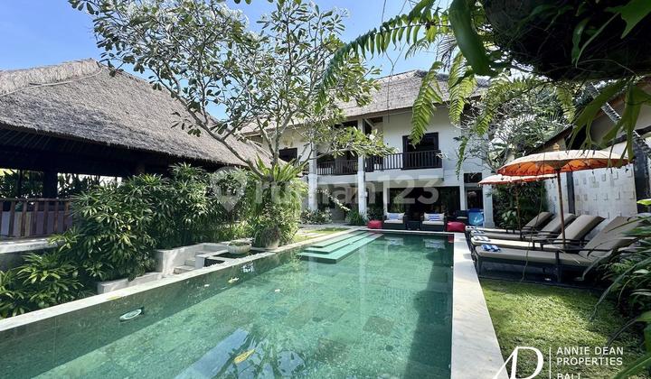 Freehold | Balinese-Style Villa Within Gated Estate In Pererenan