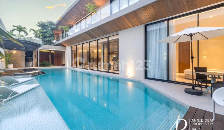 FREEHOLD | NEWLY BUILT LUXURY VILLA IN PRESTIGIOUS GATED ESTATE IN UMALAS FREEHOLD | NEWLY BUILT LUXURY VILLA IN PRESTIGIOUS GATED ESTATE IN UMALAS