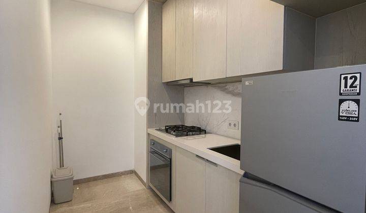 Disewakan 2 Bedroom Izzara Apartment Furnished Baru 7