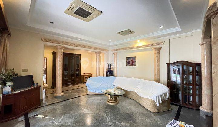 Disewakan Rumah Mewah Lokasi Sangat Strategis di Kebayoran Baru Cocok Untuk Kantor Dubes 6
