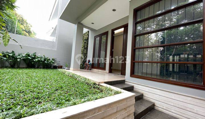 Disewakan Rumah Modern 2 Lantai, Lokasi Strategis 1