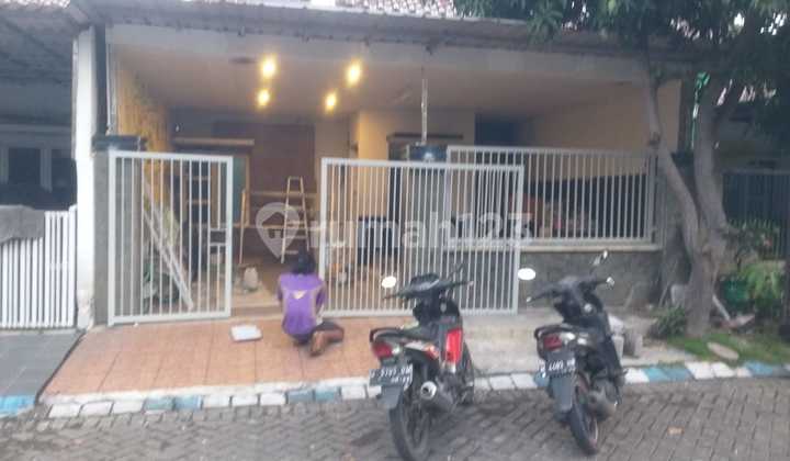 Ready-to-Occupy Minimalist House Purimas Surabaya, Wide Street Row 2