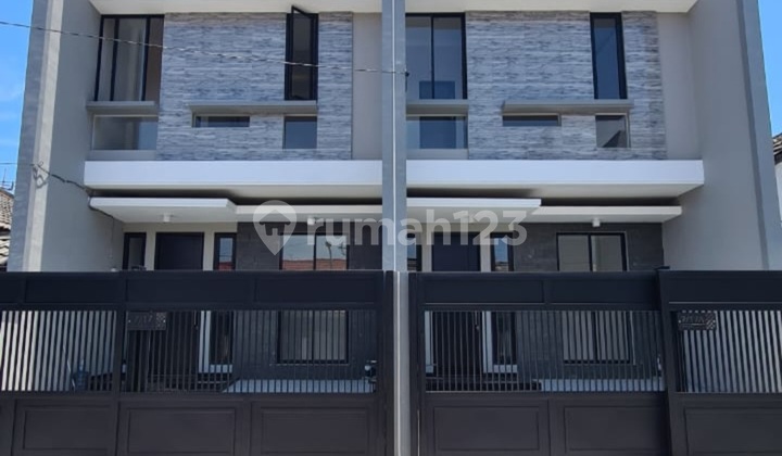 Rumah Baru Minimalis Tengah Kota Klampis Semolo Dekat Galaxy Mall Rumah Baru Minimalis Tengah Kota Klampis Semolo Dekat Galaxy Mall