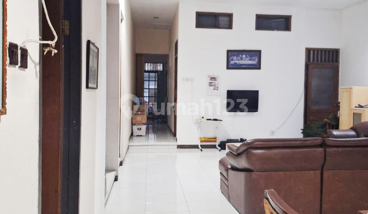 Rumah Bagus Siap Huni Asri di Jl Stadion Selatan, Semarang Tengah, Kota Semarang  2