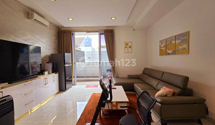 Rumah Bagus Siap Huni dan Asri dii Emerald Residence, Bintaro Sektor 9 1