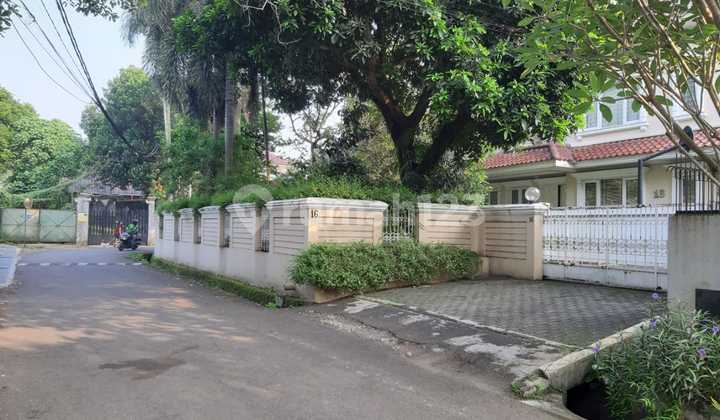Rumah Bagus Siap Huni dan Asri di Jl Cempaka, Pesanggrahan, Jakarta Selatan