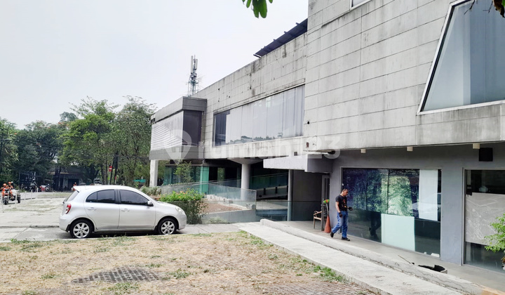 Ready-to-Use Business Space in Strategic Location, Kemang Utara, South Jakarta Ready-to-Use Business Space in Strategic Location, Kemang Utara, South Jakarta