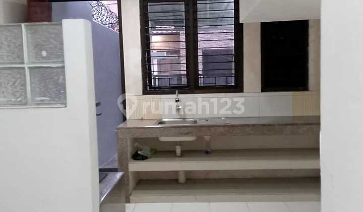 Rumah Bagus Siap Huni dan Asri di Jl Dwijaya, Radio Dalam Raya, Jakarta Selatan 2