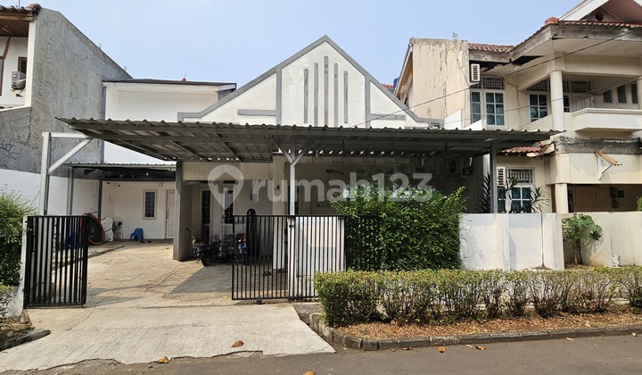 Rumah Siap Huni dan Asri di Bintaro Sektor 9, sudah renov dan terawat