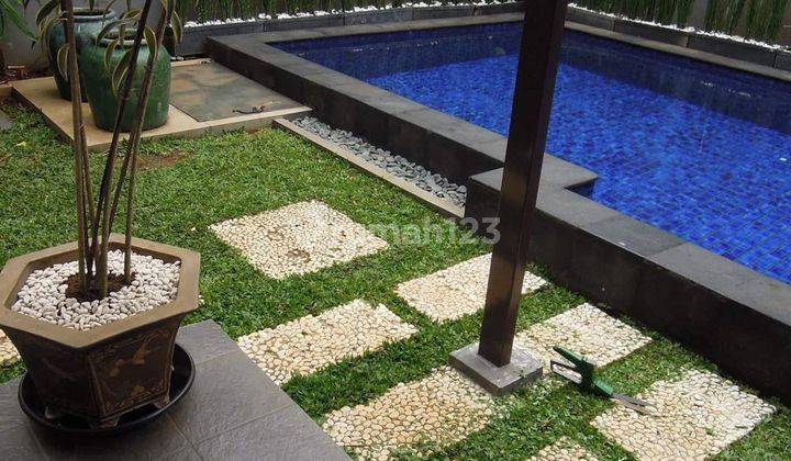 Dijual SEGERA rumah bagus, siap huni, ada Kolam Renang di Menteng Utama, Bintaro Jaya Sektor 9, Tangerang Selatan 2