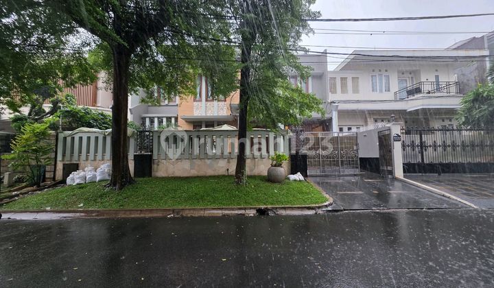 Rumah Bagus Dgn Pool, Siap Huni dan Asri di Jl. Alam Asri, Pondok Indah, Jakarta Selatan Rumah Bagus Dgn Pool, Siap Huni dan Asri di Jl. Alam Asri, Pondok Indah, Jakarta Selatan