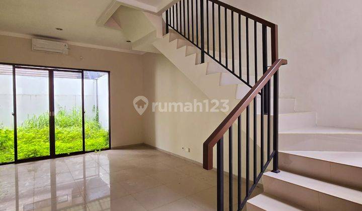 Rumah Bagus Siap Huni, Nyaman Aman, dan Bersih di Discovery Terra, Bintaro Sektor 9  2