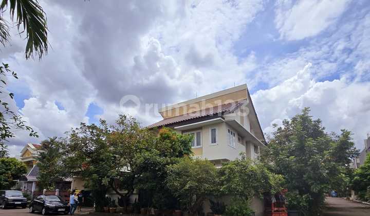 Rumah Bagus Siap Huni Asri di Villa Delima, Lebak Bulus, Jakarta Selatan  2