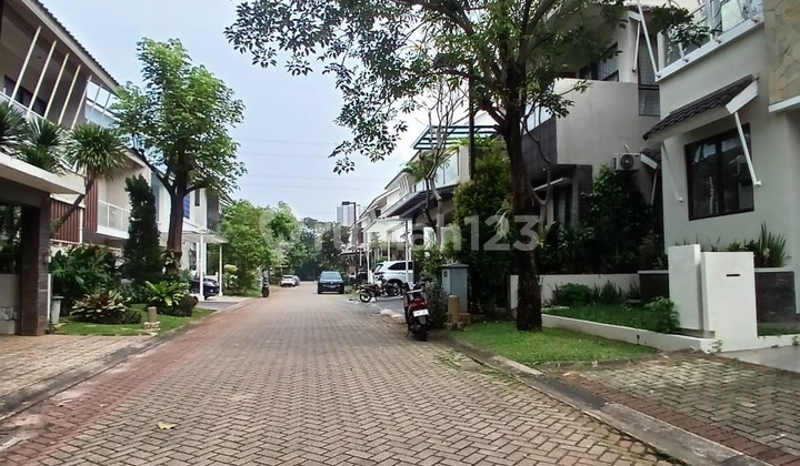 Rumah Bagus, Terawat, Siap Huni Asri di Kebayoran Villas, Bintaro Jaya, Sektor 7 2